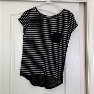 Comfy striped tee with black mesh on the back